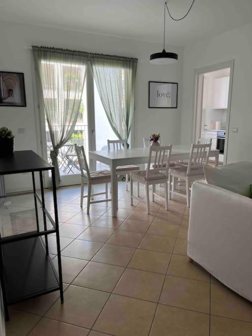 Luminoso Trilocale Affori Centro Apartamento Milão Exterior foto